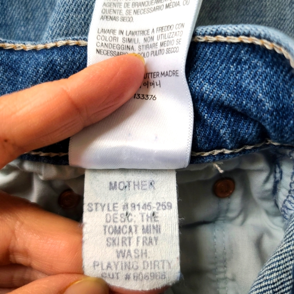 MOTHER Superior The Tomcat Mini Skirt Fray in Playing Dirty Wash - Picture 9 of 16